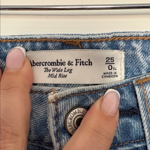 Abercrombie & Fitch The Wide Leg Mid Rise Jeans Blue Size 25 - Picture 4 of 5